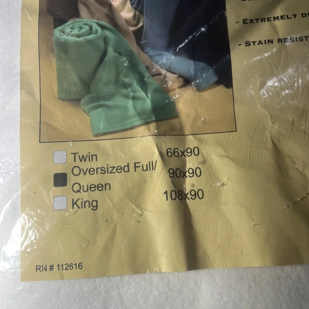 Golden Mills Bliss Fleece Blanket Queen 90‎ X 90 White New